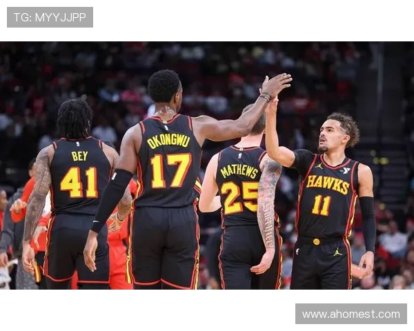 老鹰队新赛季首训欢乐满满开学日气氛大变样